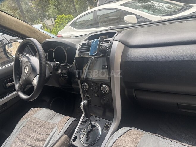 Suzuki Grand Vitara-7