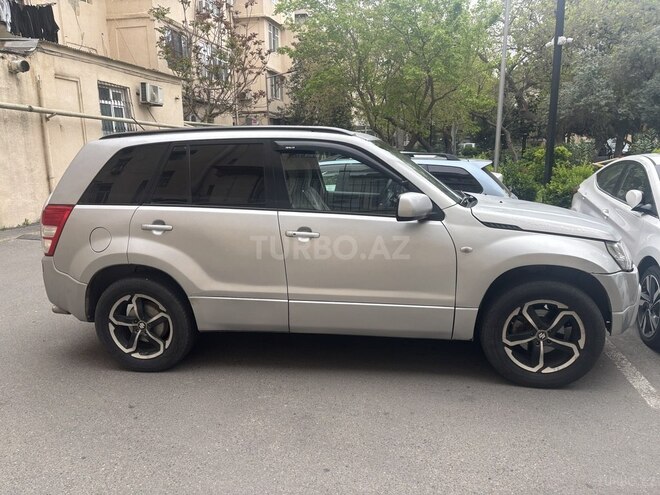 Suzuki Grand Vitara-2