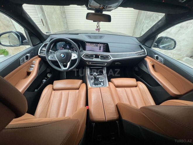 BMW X7-18