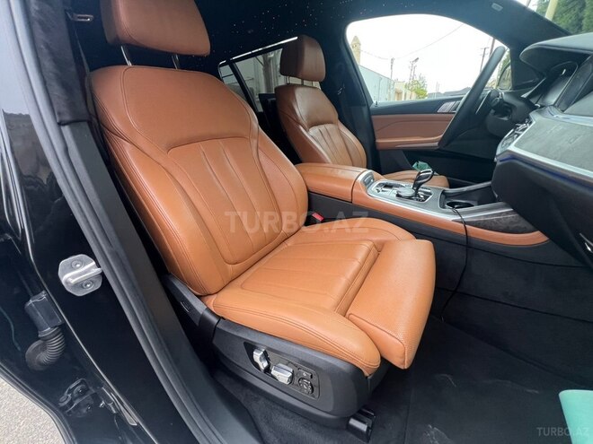 BMW X7-14