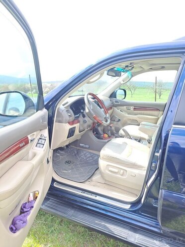Lexus GX 470-4