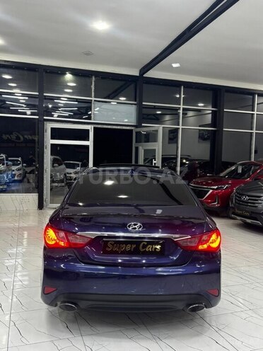 Hyundai Sonata-6