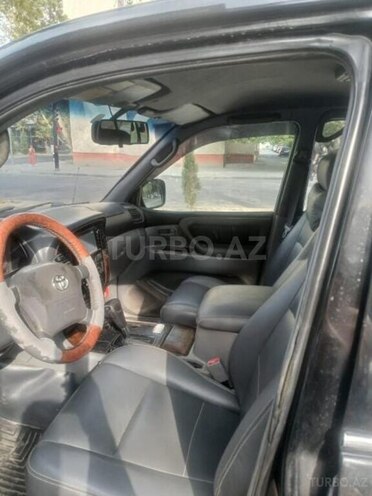 Toyota Land Cruiser-5