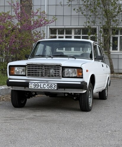 LADA (VAZ) 2107-5