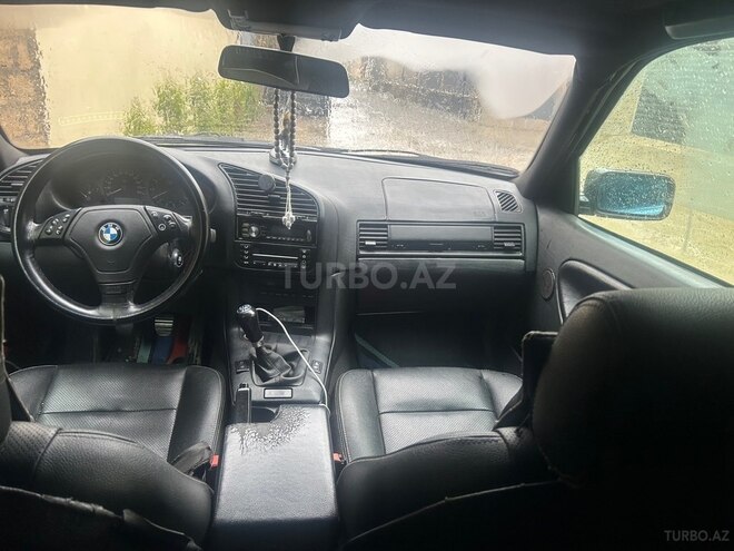 BMW 318-6