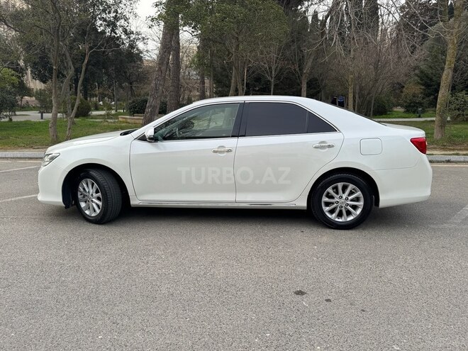 Toyota Camry-10