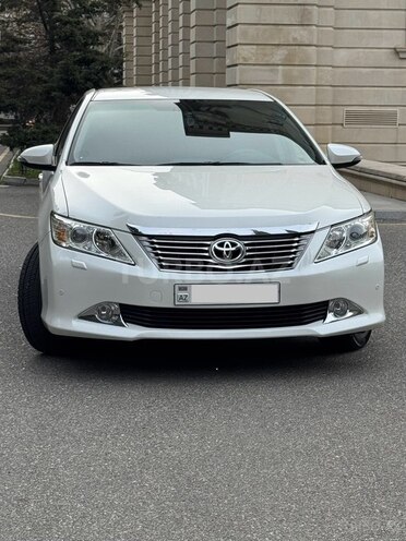 Toyota Camry-3