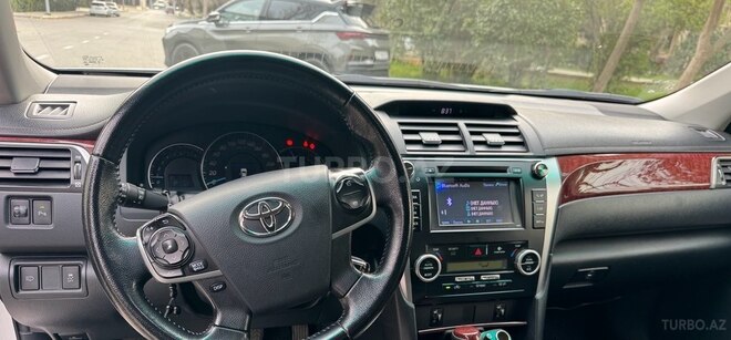 Toyota Camry-8