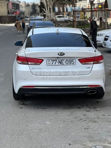 Kia Optima-2