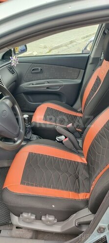 Kia Rio-4