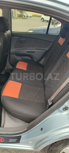 Kia Rio-5