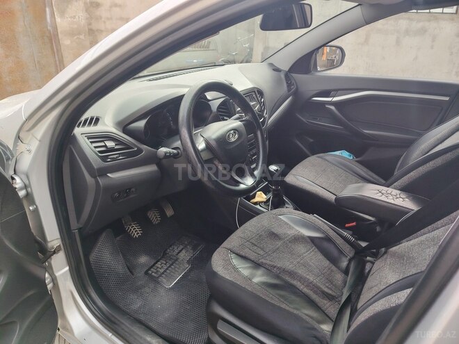 LADA (VAZ) Vesta-11