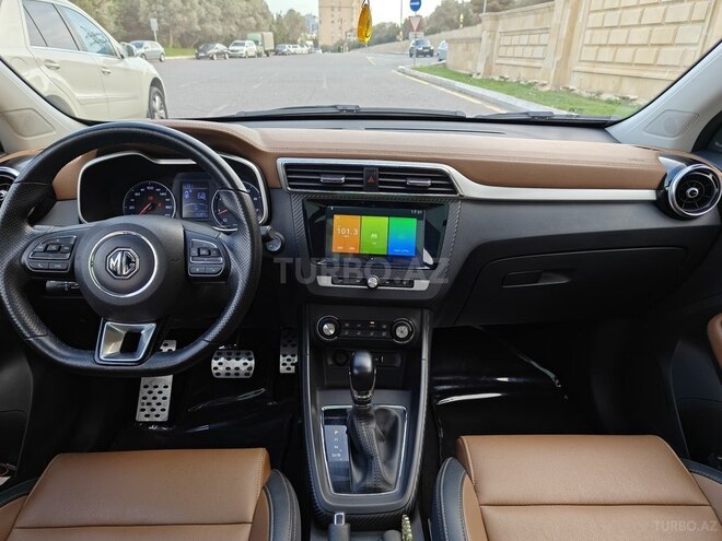 MG ZS-4
