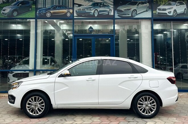 LADA (VAZ) Vesta-9