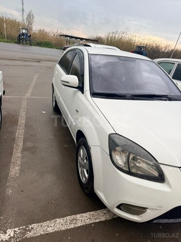 Kia Rio-2
