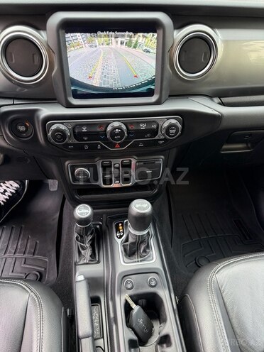 Jeep Wrangler-3