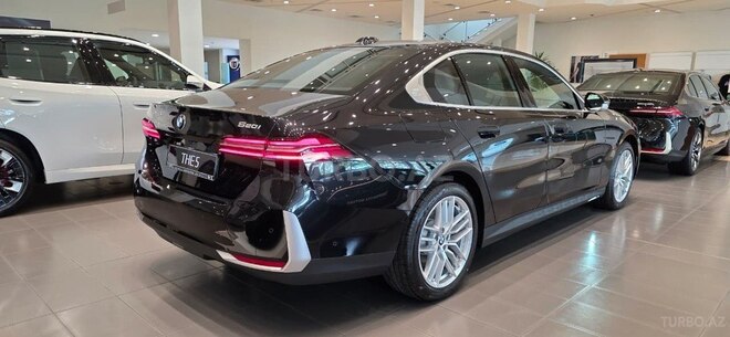 BMW 520-7