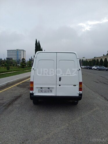Ford Transit-2