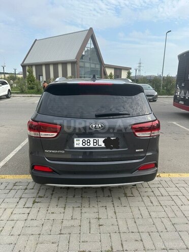 Kia Sorento-4