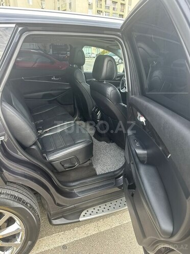 Kia Sorento-8