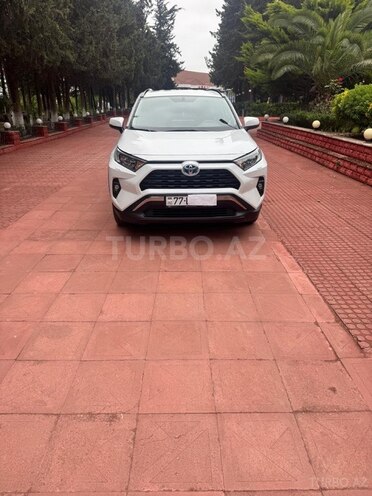 Toyota RAV4-1