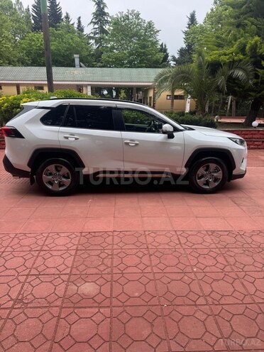 Toyota RAV4-5