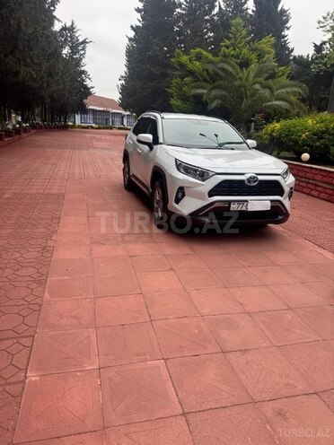 Toyota RAV4-3