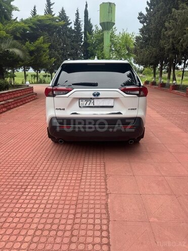 Toyota RAV4-2