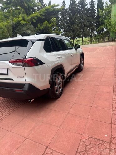Toyota RAV4-6