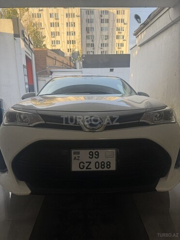 Toyota Corolla Fielder-2