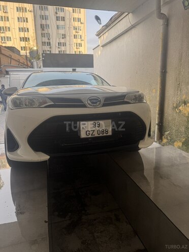 Toyota Corolla Fielder-1