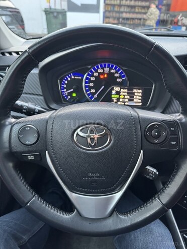 Toyota Corolla Fielder-13