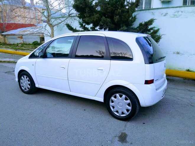 Opel Meriva-13