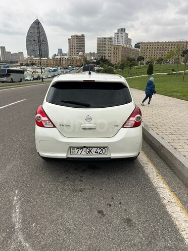 Nissan Tiida-2