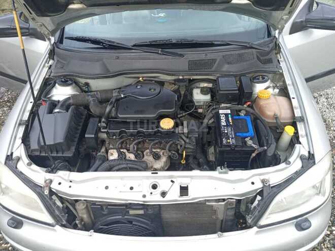 Opel Astra-12