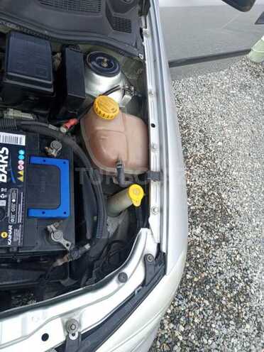 Opel Astra-13