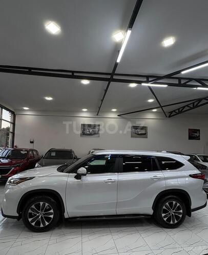 Toyota Highlander-8