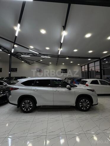 Toyota Highlander-7