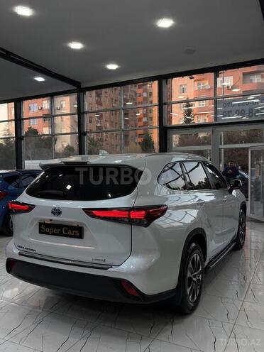 Toyota Highlander-4