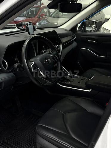 Toyota Highlander-11