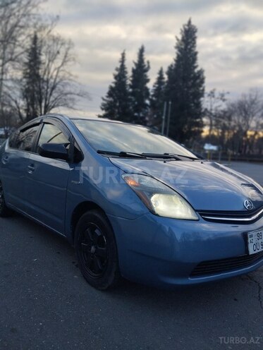 Toyota Prius-5