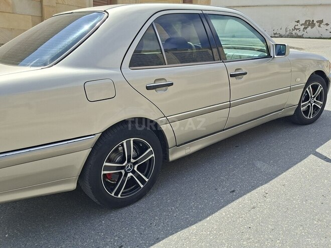 Mercedes C 200-6