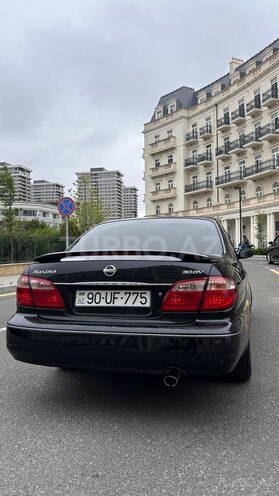 Nissan Maxima-5