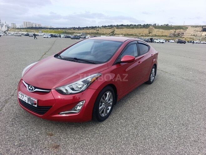 Hyundai Elantra-3