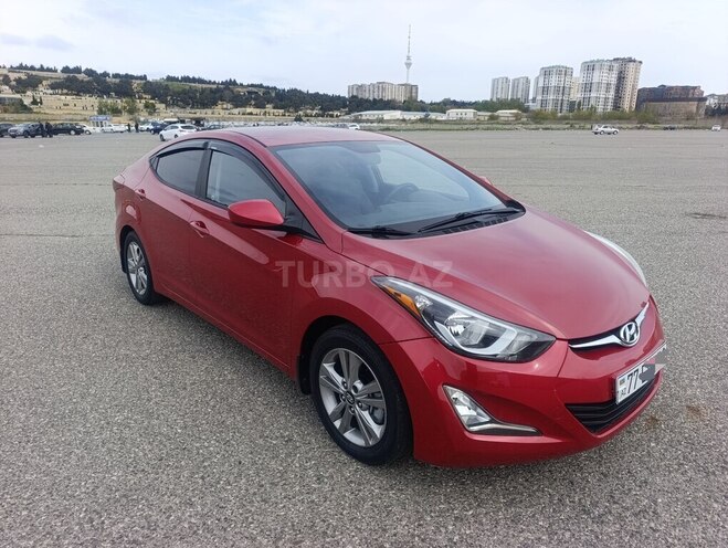 Hyundai Elantra-4