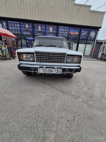 LADA (VAZ) 2107-1