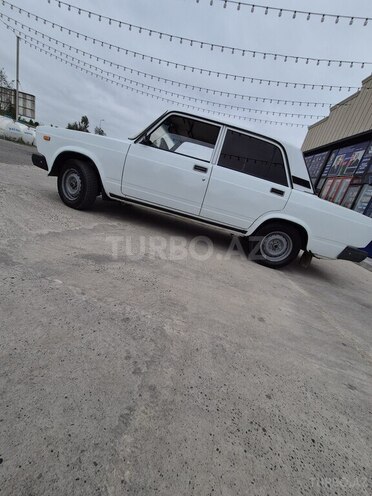 LADA (VAZ) 2107-4