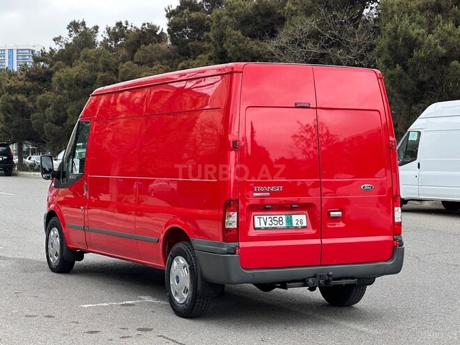 Ford Transit-7