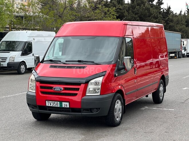 Ford Transit-4