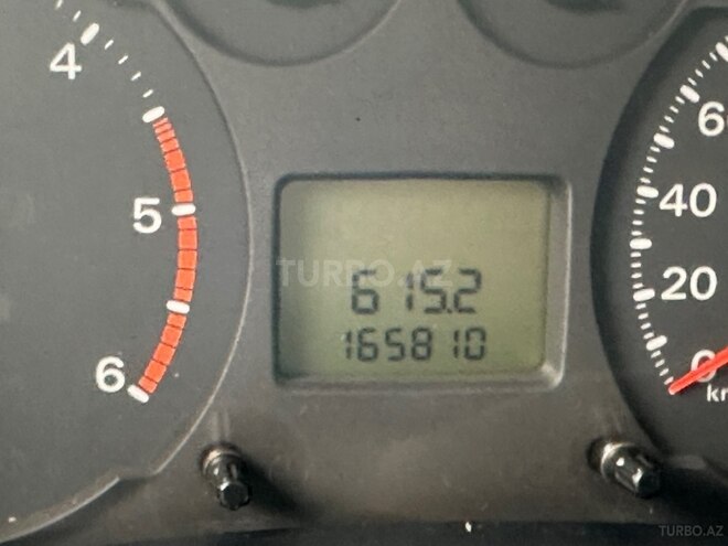 Ford Transit-14